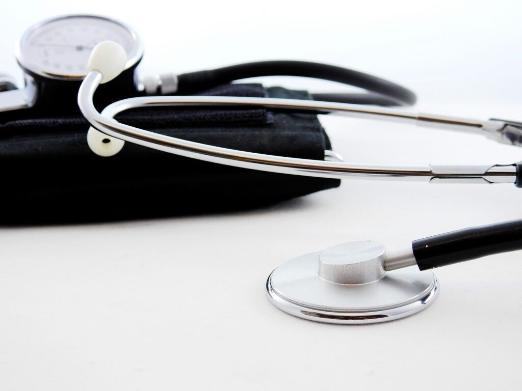 stethoscope, doctor, medical-1584223.jpg